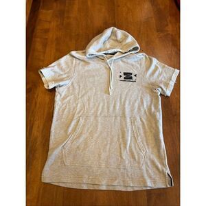 Men’s under armour short sleeve hoodie size medium